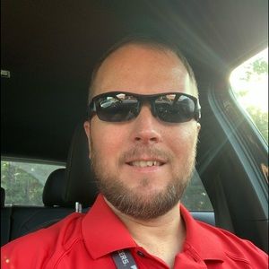 Meet your Posher, Eric